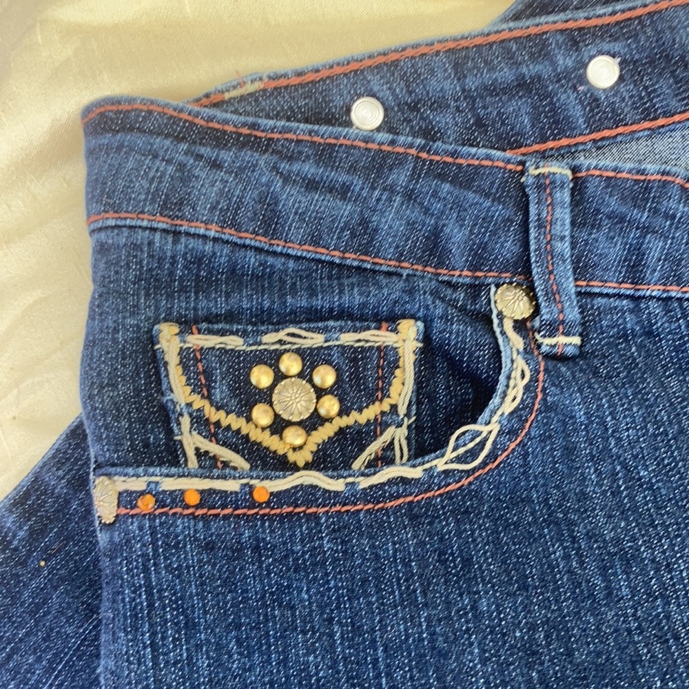 Jeans - Picture 5 of 6